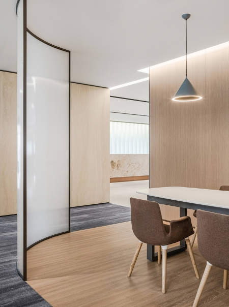 揭秘！上海辦公室裝修設(shè)計，植物選購與擺放的藝術(shù)