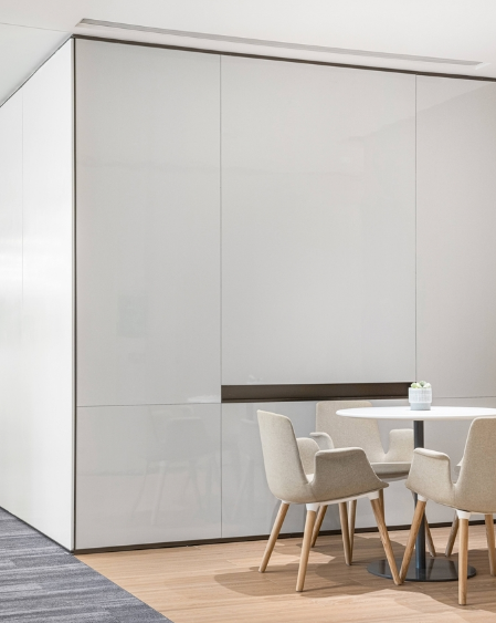 上海辦公室裝修設(shè)計，頂部空間竟有這些不為人知的好處！